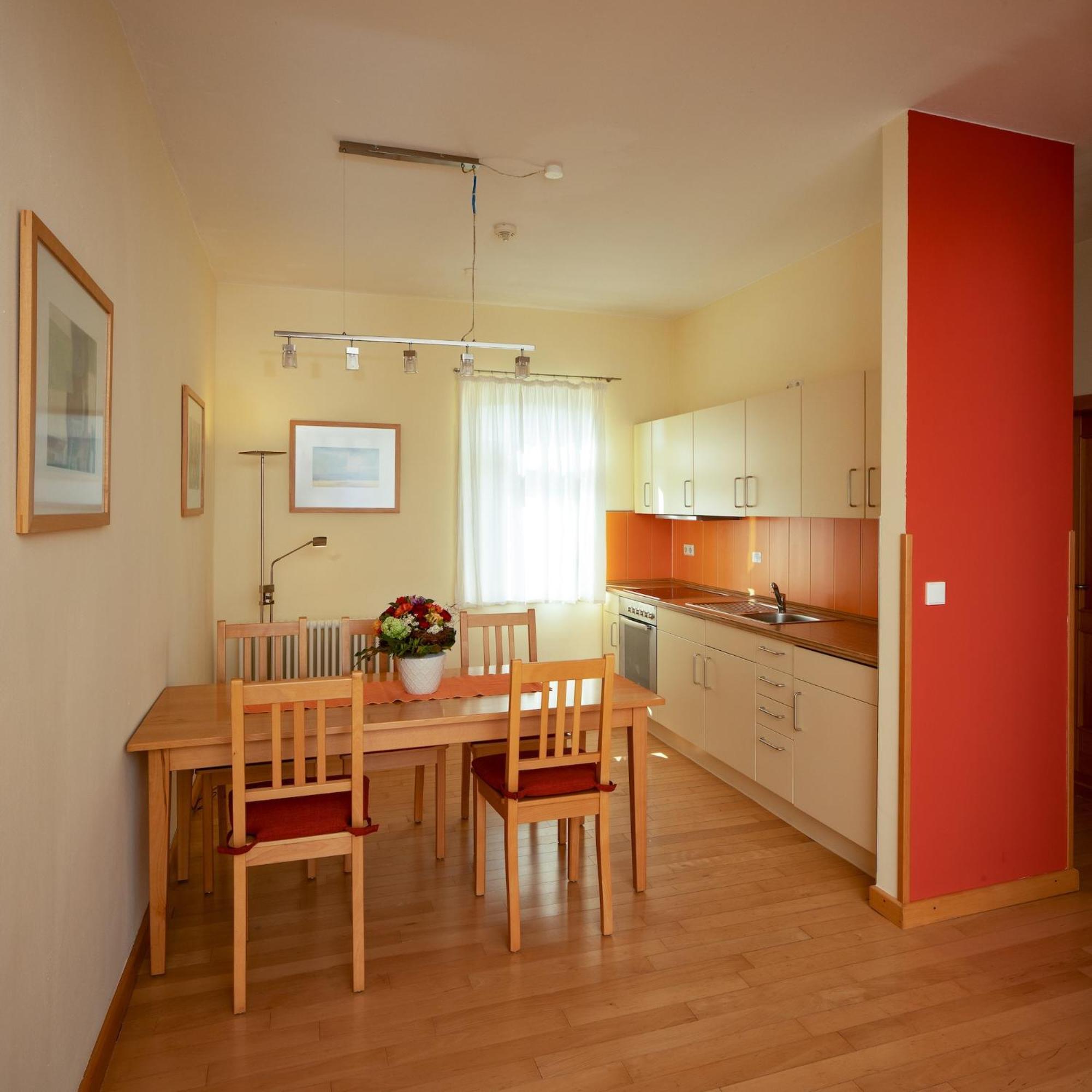 Biohotel Stiftsgut Wilhelmsgluecksbrunn Creuzburg Екстериор снимка