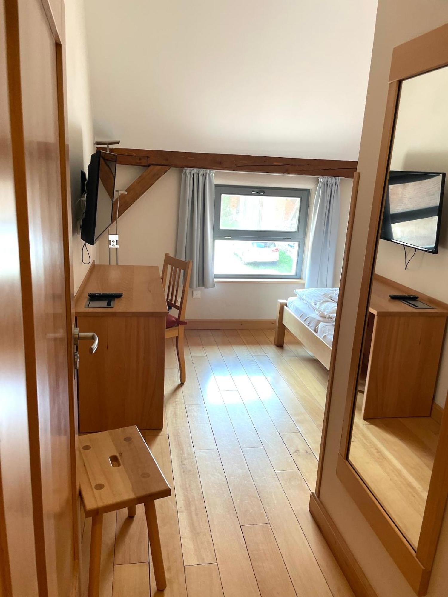 Biohotel Stiftsgut Wilhelmsgluecksbrunn Creuzburg Екстериор снимка