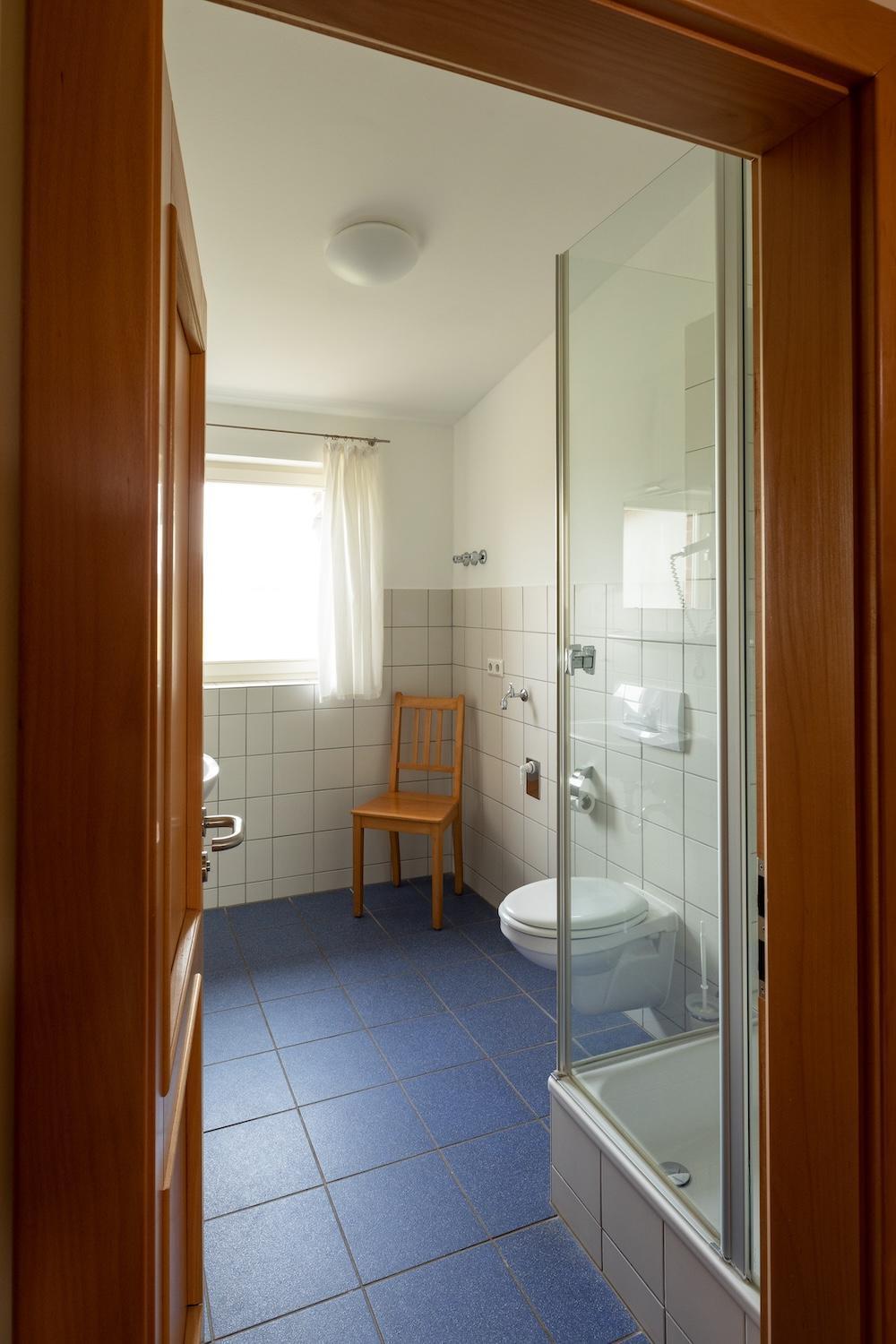 Biohotel Stiftsgut Wilhelmsgluecksbrunn Creuzburg Екстериор снимка