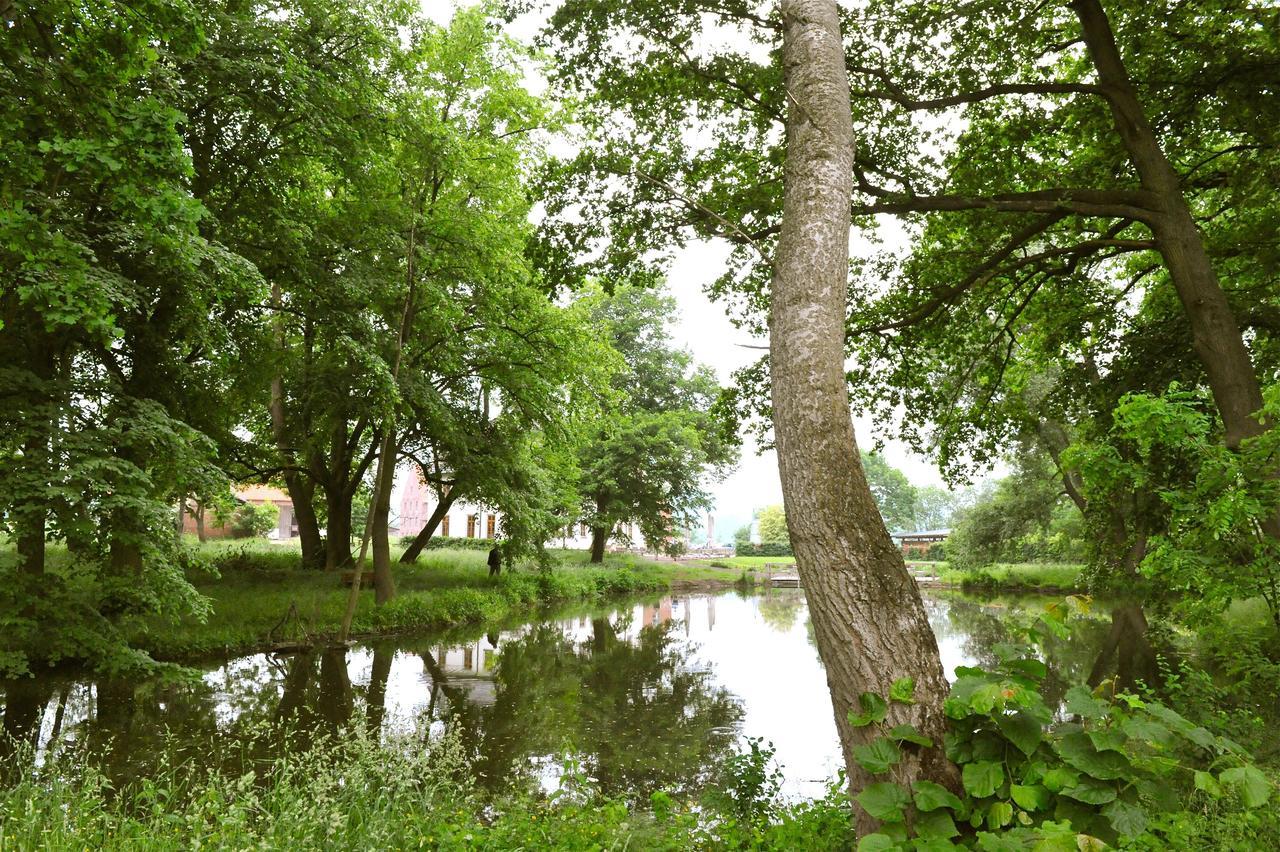 Biohotel Stiftsgut Wilhelmsgluecksbrunn Creuzburg Екстериор снимка